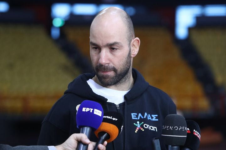 Σπανούλης: “Κανείς δεν είναι πάνω από την Εθνική, η πόρτα είναι ανοιχτή για όλους όσο είμαι προπονητής”
