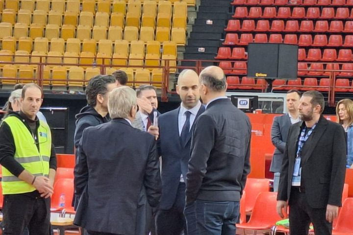 Ελλάδα – Τσεχία: Τα συγχαρητήρια Αγγελόπουλου και Σκινδήλια στον Βασίλη Σπανούλη