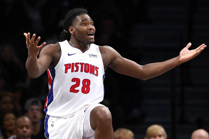 NBA: Συνελήφθη ο Στιούαρτ για την επίθεση στον Γιούμπανκς και αφέθηκε ελεύθερος