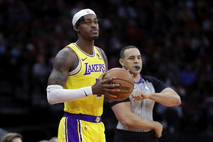 NBA: Πλήγμα για τους Λέικερς, χάνουν για αρκετές εβδομάδες τον Βάντερμπιλτ