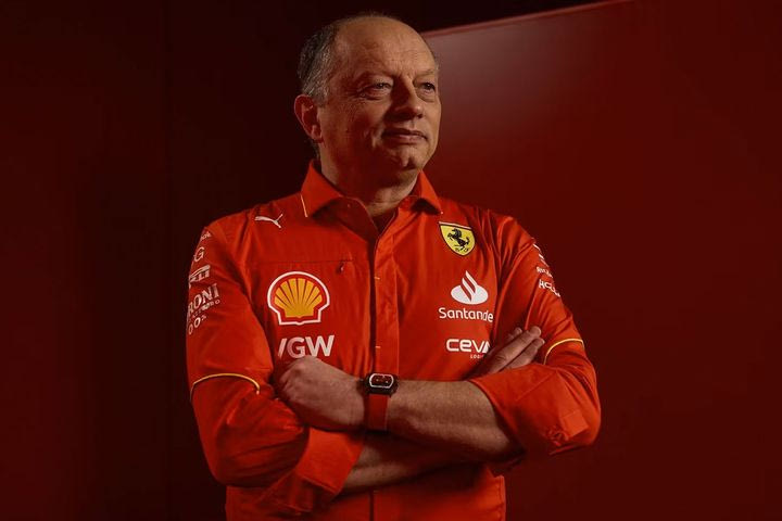 Βασέρ: “Το 2024 δεν θα είναι για τη Ferrari μεταβατικό έτος” εν αναμονή του Χάμιλτον