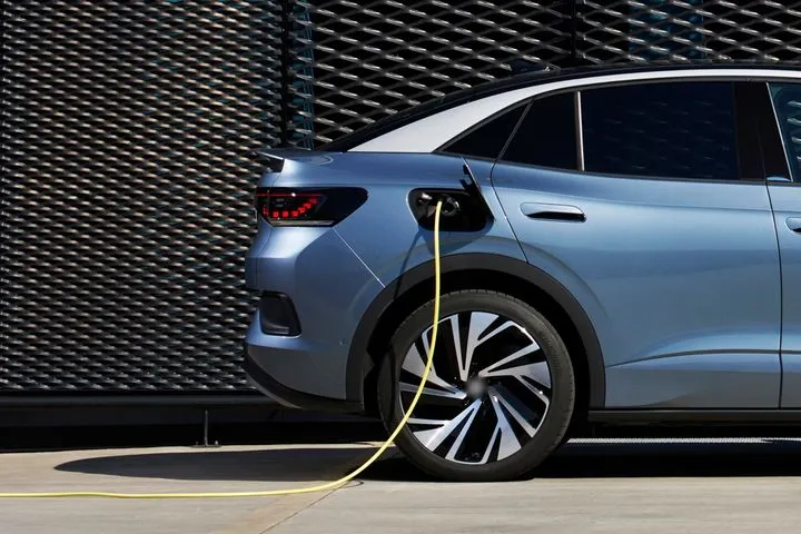 Volkswagen Smart Deals: Πάρε μέχρι τέλος του 2025 ηλεκτρικό VW με όφελος έως 17.500 ευρώ