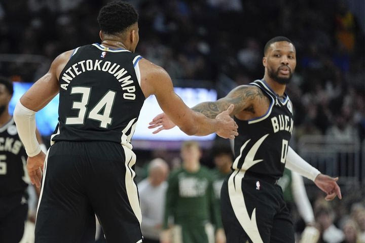 Με Λίλαρντ οι Μπακς στο Game 2 της σειράς με τους Πέισερς