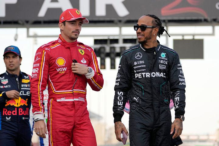 Λεκλέρ: “Είμαι βέβαιος ότι η Ferrari δεν θα ευνοήσει τον Λιούις ή εμένα του χρόνου”