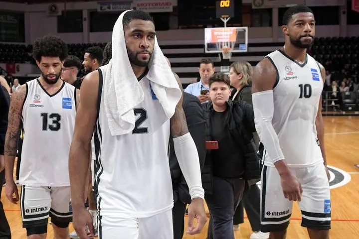 Ο Απόλλωνας Πάτρας οδεύει προς την National League 1, αδυνατεί να συμμετάσχει στην Elite League