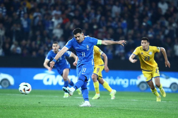 Ελλάδα – Καζακστάν: Ο Πέλκας κέρδισε πέναλτι κι ο Μπακασέτας με εκτέλεση δυναμίτη έκανε το 1-0