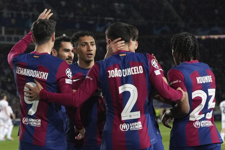 Champions League: Το πανόραμα μετά την πρόκριση των Μπαρτσελόνα και Άρσεναλ στους “8”