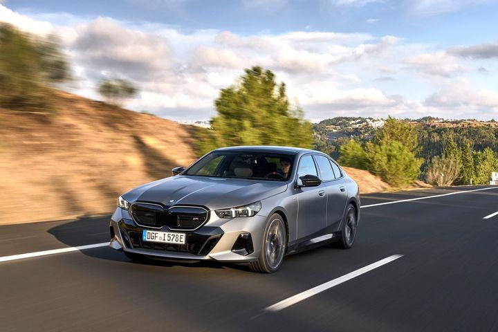 Παγκόσμιο Πολυτελές Αυτοκίνητο για φέτος είναι η Σειρά 5 της BMW