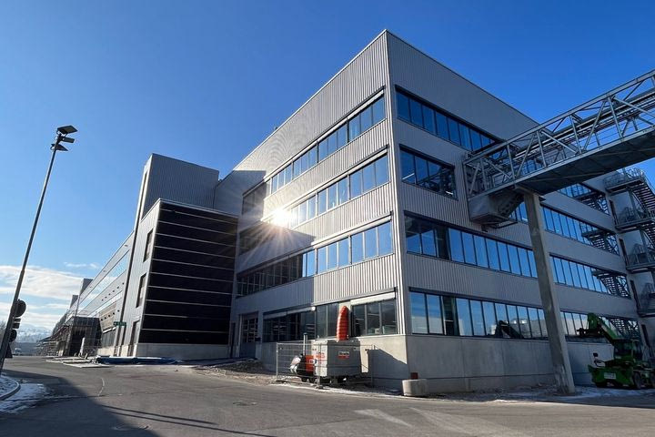 Επενδύσεων συνέχεια για όλη την αυτοκινητοβιομηχανία με τη BMW να πρωτοστατεί στο θέμα της ηλεκτροκίνησης