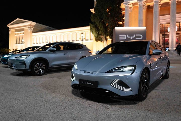 BYD: Με ένα SUV και ένα sedan κάνει ποδαρικό στην Ελληνική αγορά- Με προηγμένη τεχνολογία και ανάλογες τιμές