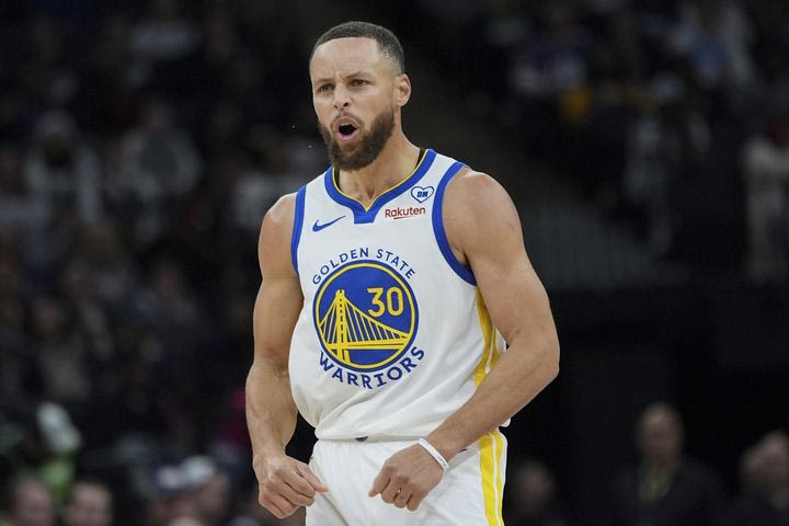 NBA: Κάρι και Τόμπσον έκαναν τη δουλειά για τους Γουόριορς απέναντι στους Ρόκετς, οι Σίξερς πήραν τη μάχη με τους Χιτ