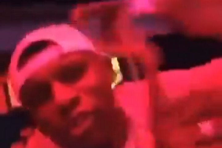 Χαμός στο Εκουαδόρ: Τρεις διεθνείς πήγαν σε στριπτιτζάδικο μετά την ήττα από την Ιταλία