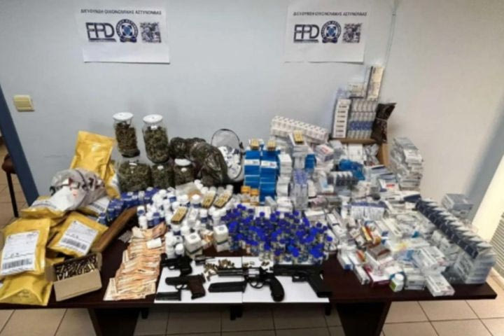 Πρώην ποδοσφαιριστές στη λίστα των πελατών του κυκλώματος διακίνησης αναβολικών και κάνναβης που εξαρθρώθηκε από την ΕΛΑΣ