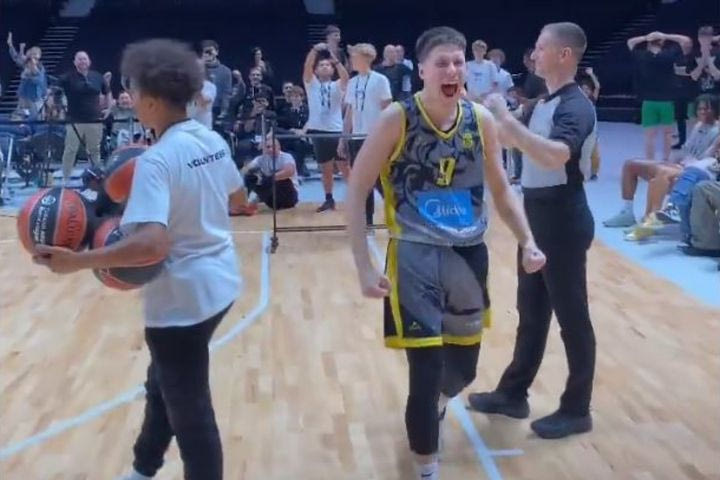 EuroLeague: Ο Επαμεινώνδας Επαμεινώνδας του Άρη κέρδισε το διαγωνισμό τριπόντων στο ANGT στο Ντουμπάι