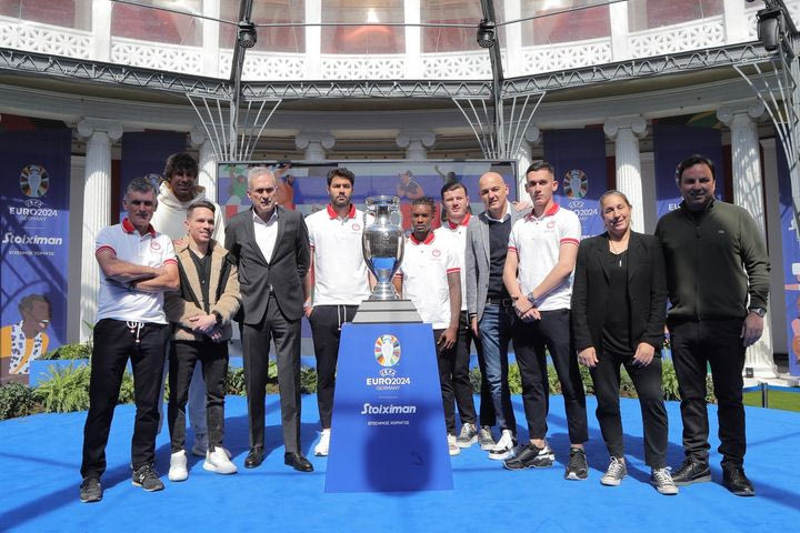 Η Stoiximan έφερε το τρόπαιο του Euro 2024 και το ελληνικό κοινό το απόλαυσε σε μία εκδήλωση με υψηλούς προσκεκλημένους