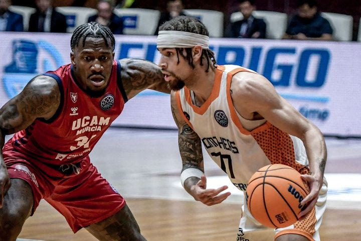 Προμηθέας – Μούρθια: Το νικητήριο καλάθι του Χάντερ Χέιλ στα 13.3″ πριν το φινάλε και οι έξαλλοι πανηγυρισμοί