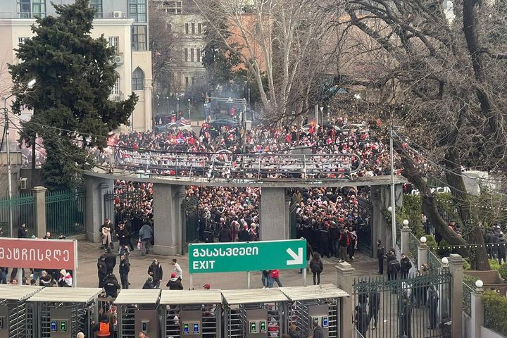 Σέφιλντ Γιουνάιτεντ – Άρσεναλ: Οι κανονιέρηδες έβαλαν τέσσερα γκολ μέσα σε 25 λεπτά και ο κόσμος έφευγε από το 16′