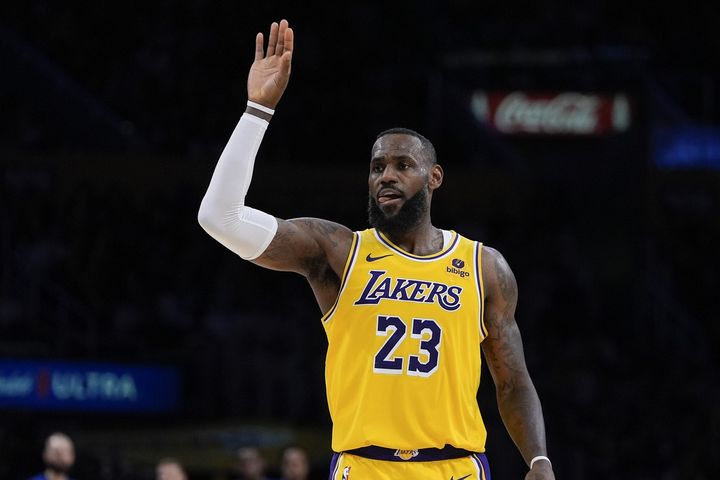 Ο ΛεΜπρόν Τζέιμς θα γράψει ιστορία τα ξημερώματα της Τετάρτης με την 23η σεζόν του στο NBA