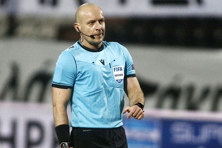 UEFA: Η αιτία που ο Σιμόν Μαρτσίνιακ έμεινε εκτός ορισμών στους ευρωπαϊκούς τελικούς σύμφωνα με ισπανικό ΜΜΕ
