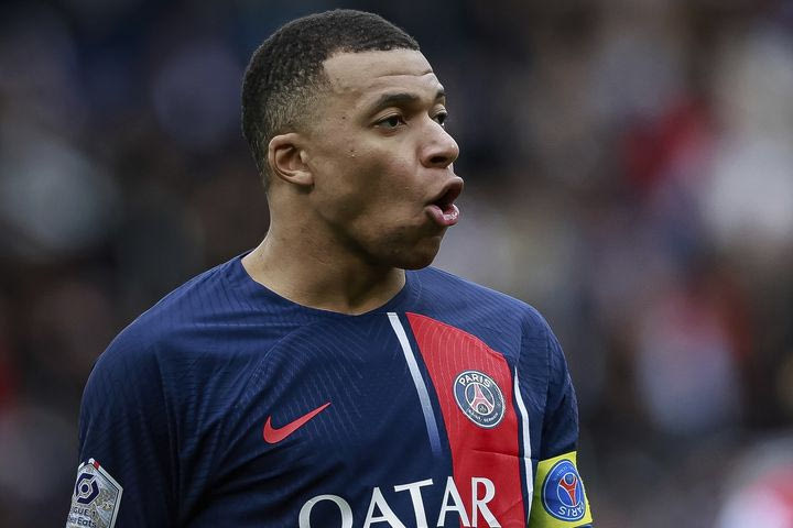 Παρί – Ντόρτμουντ: Με Εμπαπέ και Ράμος στην επίθεση για την πρόκριση