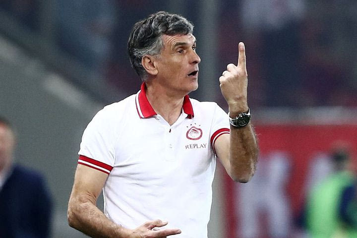 Τη βραδιά της πρώτης αποτυχίας Μεντιλίμπαρ, ο Μαρινάκης έθεσε τους κανόνες της επόμενης μέρας