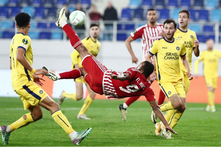 Κινηματογραφικό το 4-1 του Ολυμπιακού με ασύλληπτο ανάποδο ψαλίδι
