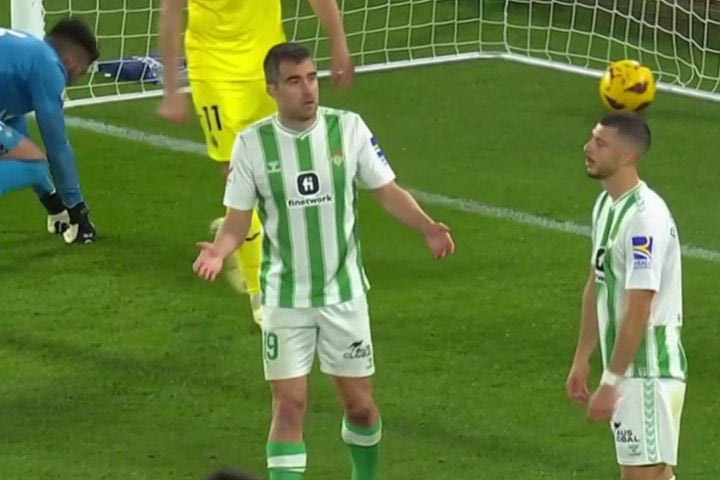 Μπέτις – Βιγιαρέαλ 2-3: Το αυτογκόλ του Παπασταθόπουλου οδήγησε στην ανατροπή