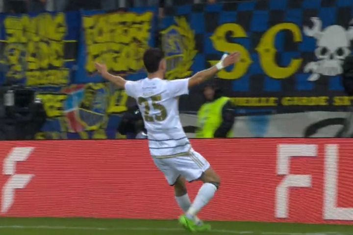 Ζααρμπρίκεν – Γκλάντμπαχ 2-1: Νέο θαύμα από την ομάδα της 3ης κατηγορίας που πέρασε στα ημιτελικά του DFB-Pokal