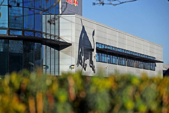 H Red Bull έθεσε σε διαθεσιμότητα την υπάλληλο που κατήγγειλε τον Χόρνερ