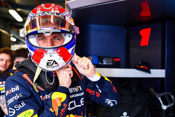 Φερστάπεν: “Η Ferrari είναι γρήγορη αλλά δεν ανησυχούμε”