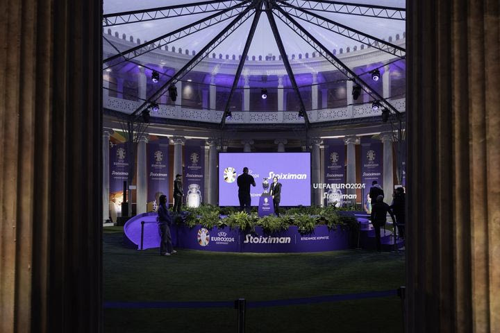 Δες τα Highlights από την επίσκεψη του τροπαίου του UEFA Euro 2024™ στο Ζάππειο
