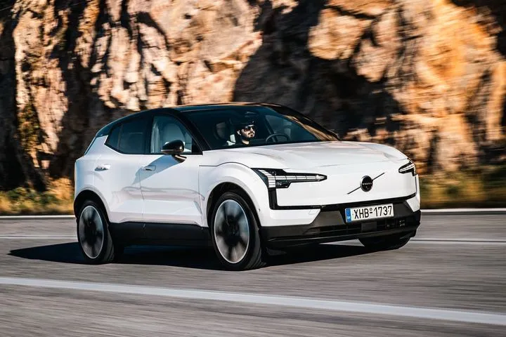 Το μικρότερο SUV της Volvo κέρδισε τη μέγιστη βαθμολογία από το Euro NCAP