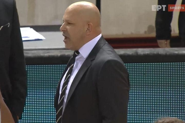 ΠΑΟΚ – Απόλλωνας: Άναψαν τα αίματα ανάμεσα σε Χριστόπουλο και Χατζόπουλο που αποβλήθηκαν από το ματς