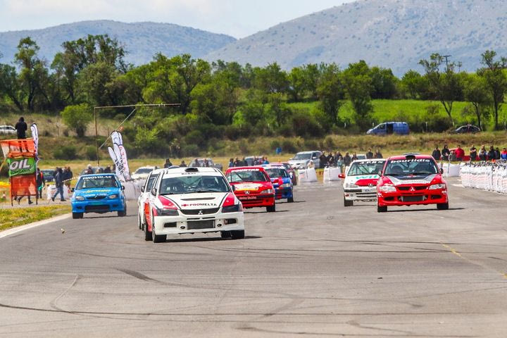 Απόλυτα επιτυχημένη πρεμιέρα για το Πανελλήνιο Πρωτάθλημα Ταχύτητας στην Τρίπολη