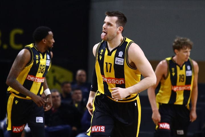 Τα highlights της οριακής νίκης της ΑΕΚ Betsson επί του Αμαρουσίου