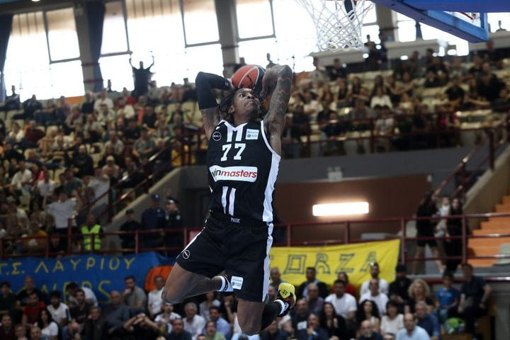 Οι διαιτητές τον άφησαν κι ο Κέβιν Πόρτερ χάρισε δυναμικό κάρφωμα στο Λαύριο – ΠΑΟΚ