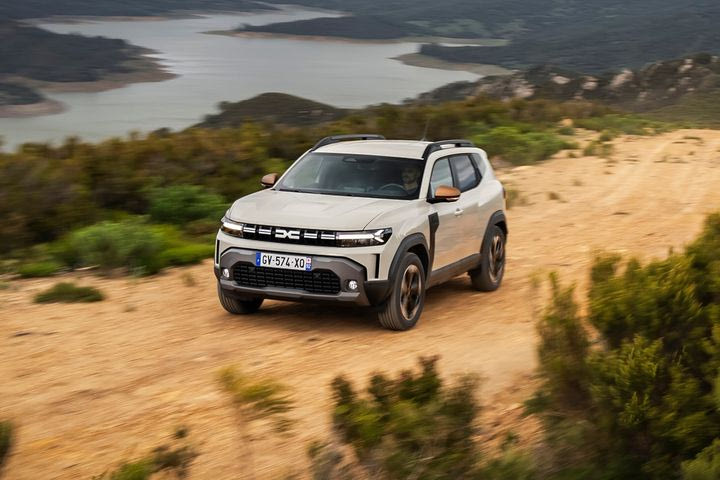 Αυτές είναι οι τρεις επιλογές κινητήρων που αναβαθμίζουν σημαντικά το νέο SUV Dacia Duster