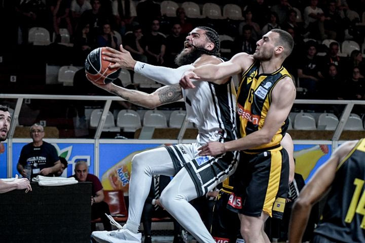 Απόλλωνας Πάτρας – ΑΕΚ Betsson 89-79: Οι υποβιβασμένοι Πατρινοί έκοψαν τα φτερά του Δικεφάλου για δεύτερη φορά