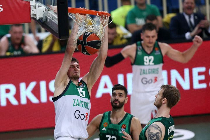 Ζάλγκιρις: Ο Μπιρούτις επέκτεινε το συμβόλαιό του για 1+1 χρόνια