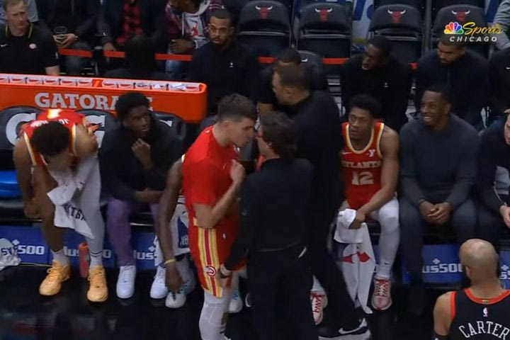 NBA: Μπογκντάνοβιτς και Σνάιντερ ήρθαν μούρη με μούρη στον πάγκο των Χοκς