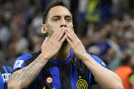 Τσαλχάνογλου: “Δεν ξεχνώ αυτά που μου έκαναν οι οπαδοί της Μίλαν, ο Θεός ήθελε να έρθουν έτσι τα πράγματα”