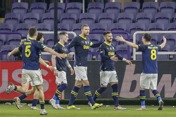 Φενέρμπαχτσε – Άδανα Ντεμιρσπόρ 4-2: Αντέδρασε με θρίαμβο και γκολ του Τάντιτς από το κέντρο πριν από τον Ολυμπιακό