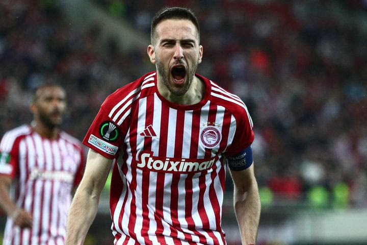 Ολυμπιακός – Άστον Βίλα: Το παίρνει πάνω του ο Φορτούνης για το 4.15