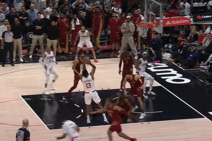 NBA: Με θεαματικό κάρφωμα Ποκουσέβσκι και νικητήριο σουτ του Πολ Τζορτζ στην κορυφή το Top-10