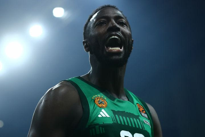 EuroLeague: Η Ένωση Παικτών έδωσε στον Τζέριαν Γκραντ το βραβείο του “αμυντικού της σεζόν”