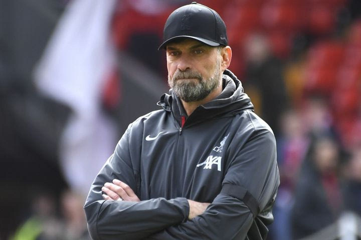 Σαν δυο σταγόνες νερό: Η συγκλονιστική ομοιότητα του Γιούργκεν Κλοπ με μέλος του τεχνικού επιτελείου της Σαχτάρ