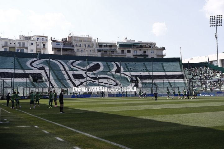 Παναθηναϊκός: Πρόστιμο από τη ΔΕΑΒ για το πανό στη Θύρα 13 για τη Βουλή