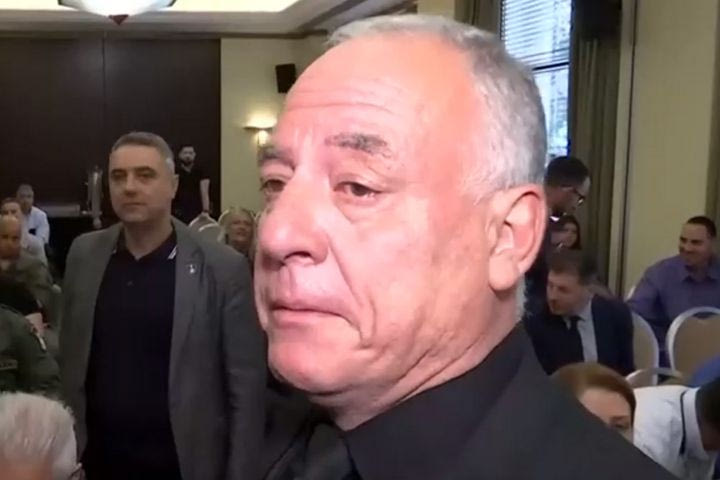Συγκινημένος ο πατέρας του Γιώργου Λυγγερίδη: “Είναι η καινούργια μου οικογένεια, εδώ μέσα είναι ο γιος μου”