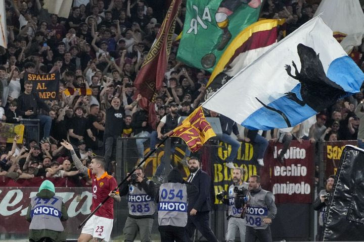 Ρόμα: Οι οπαδοί συγκέντρωσαν χρήματα για να πληρώσουν οι ίδιοι το πρόστιμο του Μαντσίνι