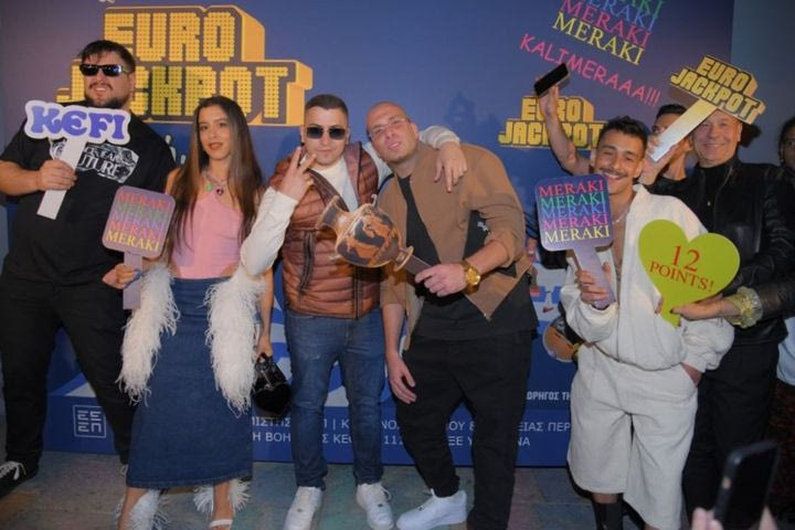 Η Μαρίνα Σάττι και το Eurojackpot στο πάρτι της ελληνικής αποστολής – Τραγούδησε πρώτη φορά live το «Ζάρι» και το κοινό την αποθέωσε